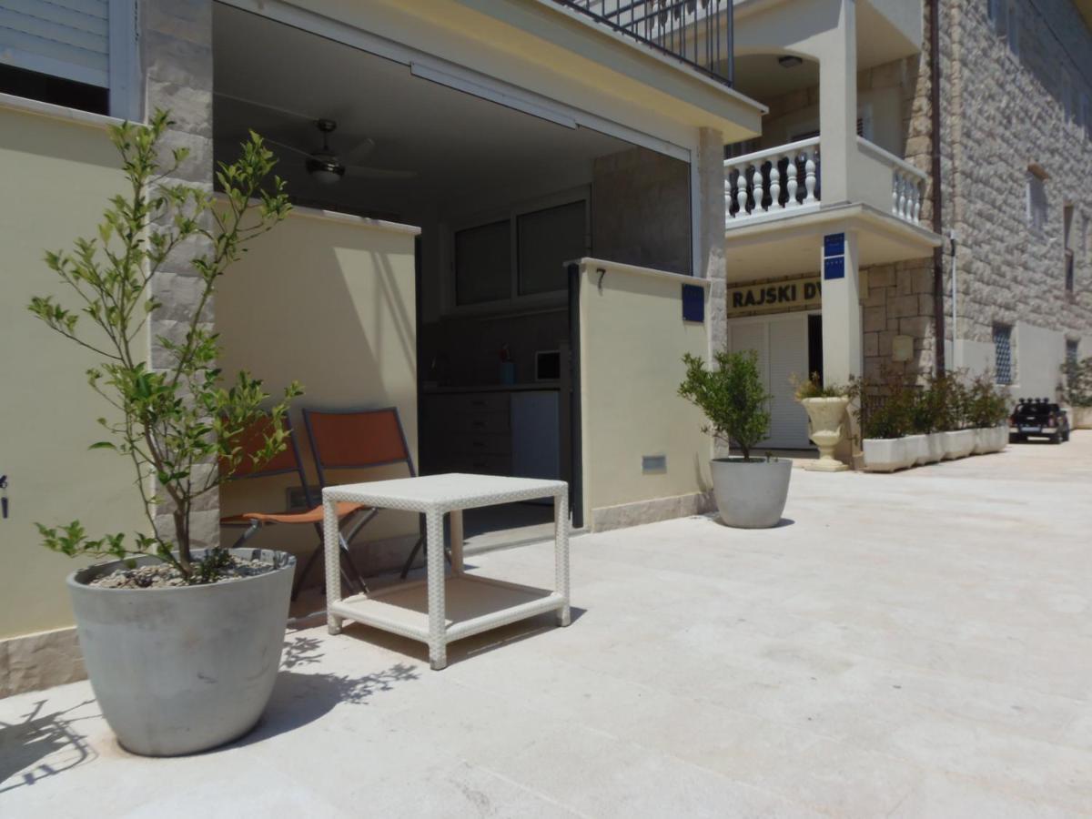 Villa Rajski Dvor 2 Бол Экстерьер фото