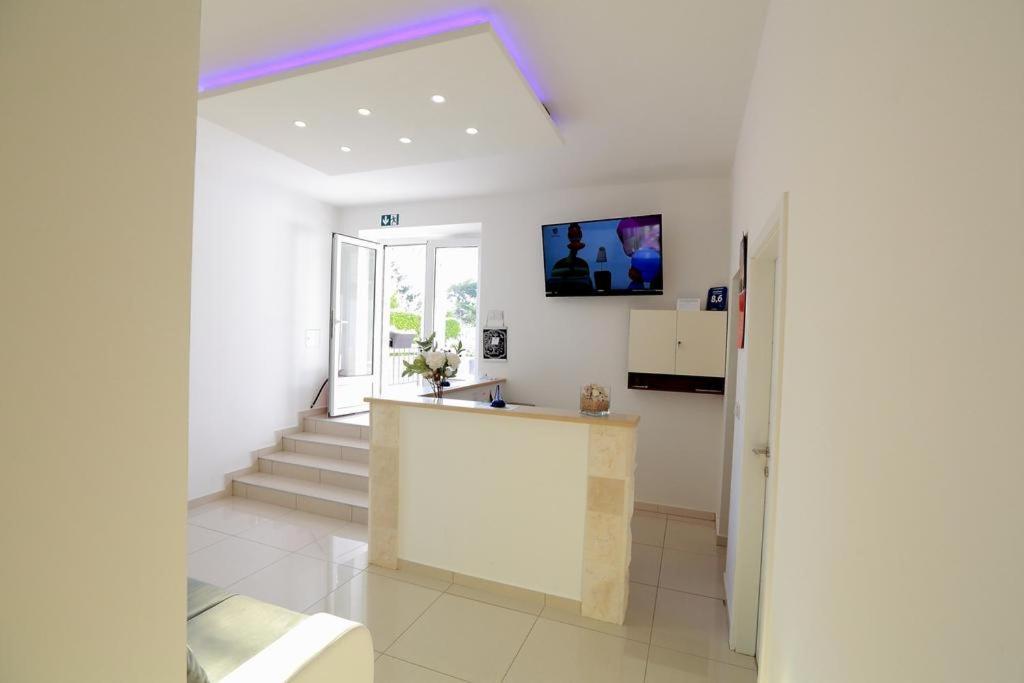 Villa Rajski Dvor 2 Бол Экстерьер фото