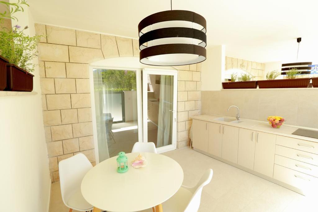 Villa Rajski Dvor 2 Бол Экстерьер фото
